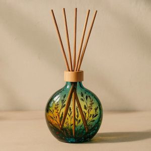 17 Artisanal Hand-Blown Glass Reed Diffuser with Botanical Scents
